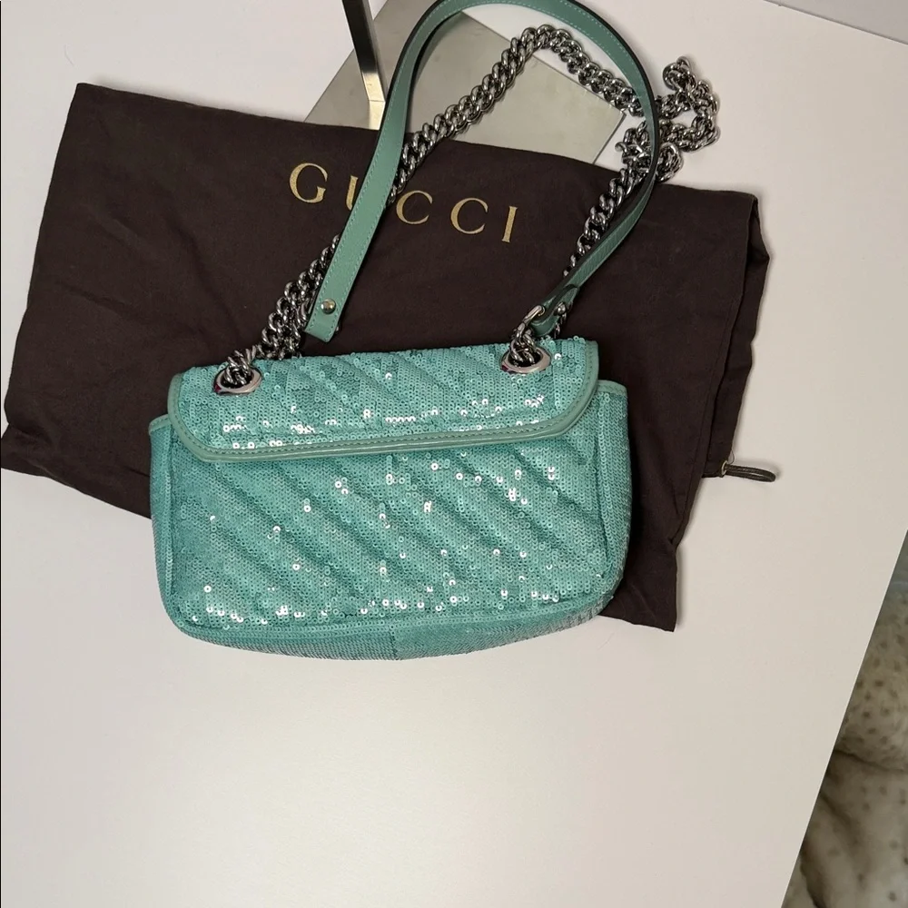 Gucci GG Marmont mini sequin shoulder bag in an aqua - Picture 3 of 8